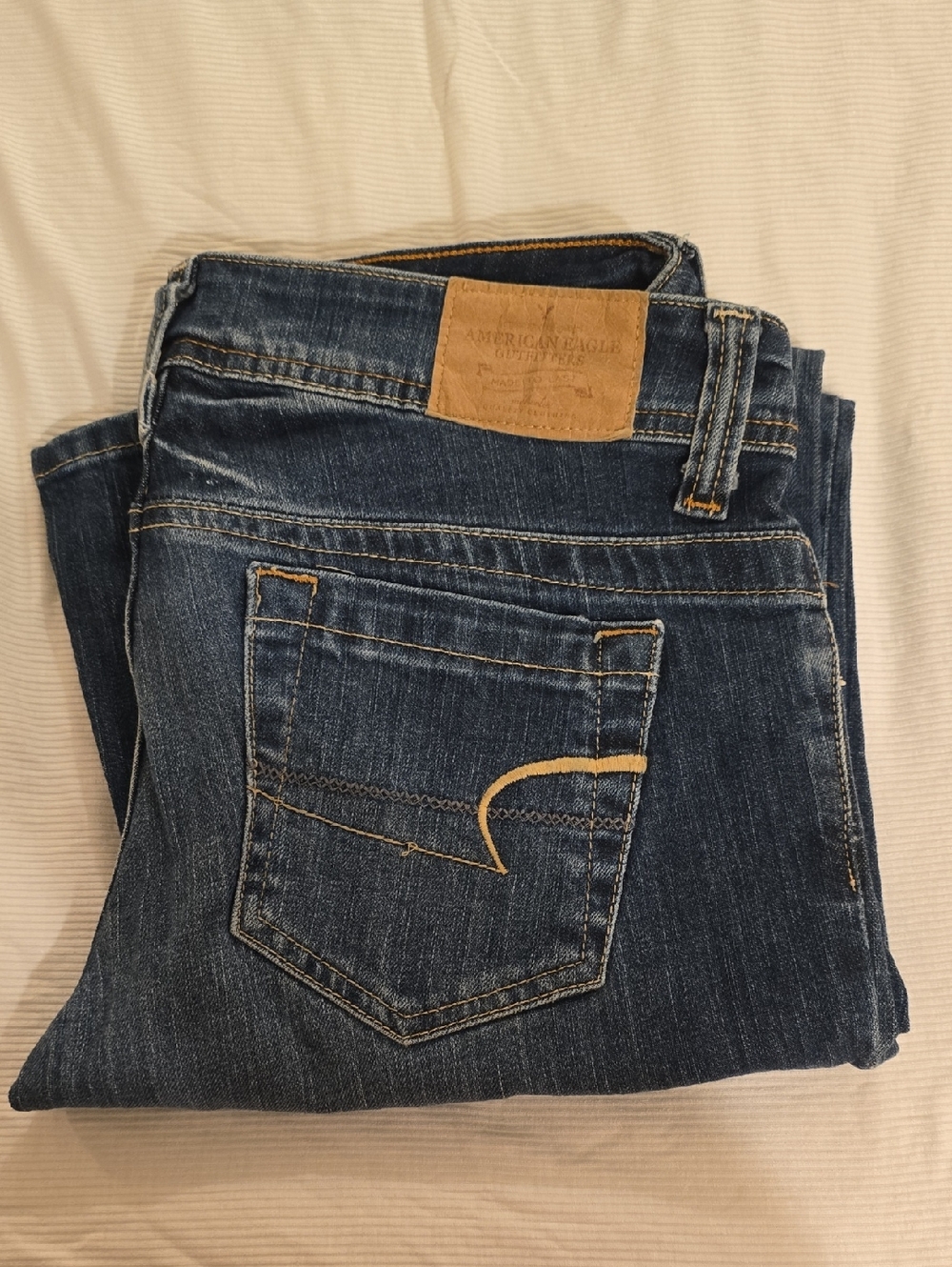 American Eagle Dark Wash AE Artist Jean
